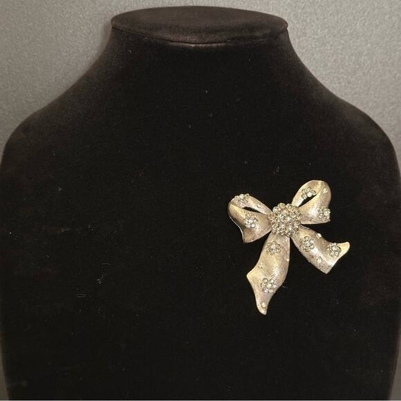 Vintage 90’s Silver And CZ Bow Brooch - Picture 2 of 4